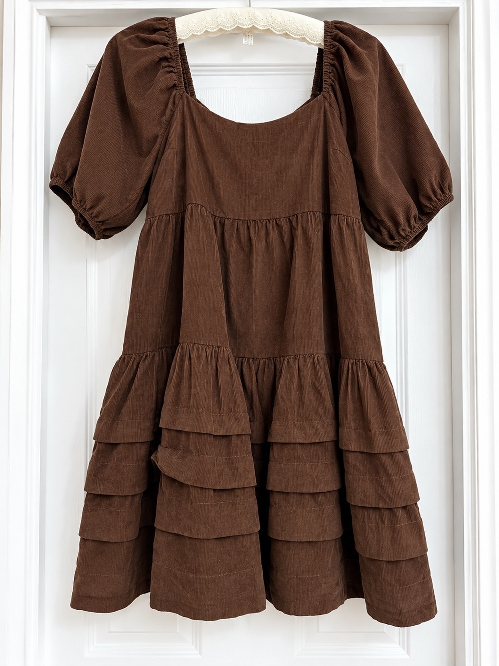American Eagle Outfitters Brown Tiered Puff-Sleeve Midi Dress